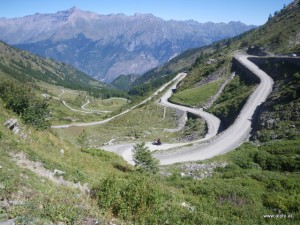 Auffahrt zum Colle delle Finestre